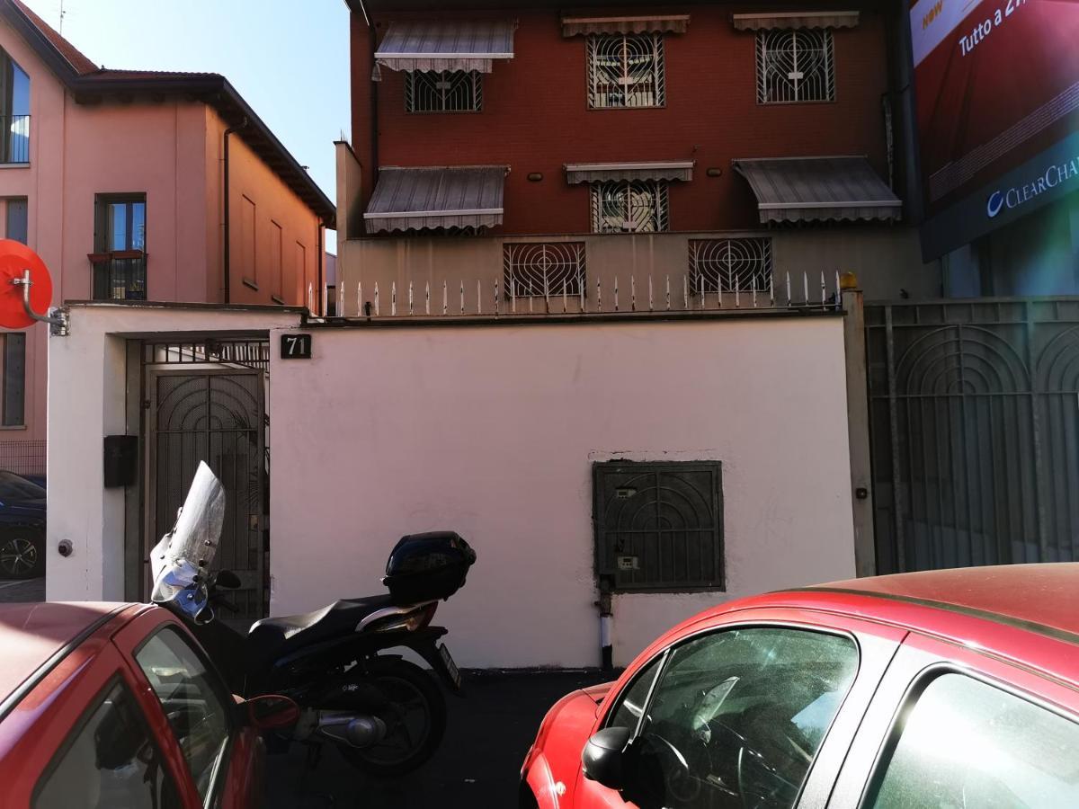 New Luxury Apartment, Milan City Center Exteriör bild